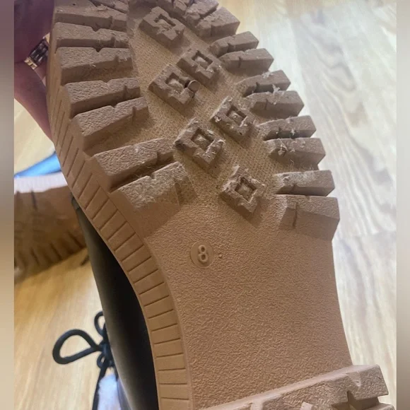 Boots with the fur! Platform “combat “ boots size 8 EUC - Picture 12 of 16